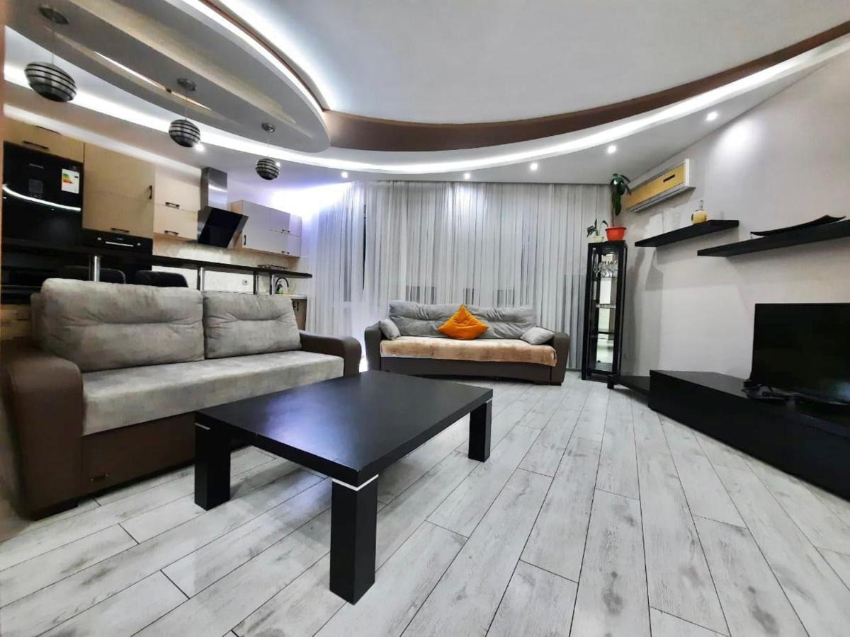 Apartament Жк Самал Де Люкс Ałma Ata Zewnętrze zdjęcie
